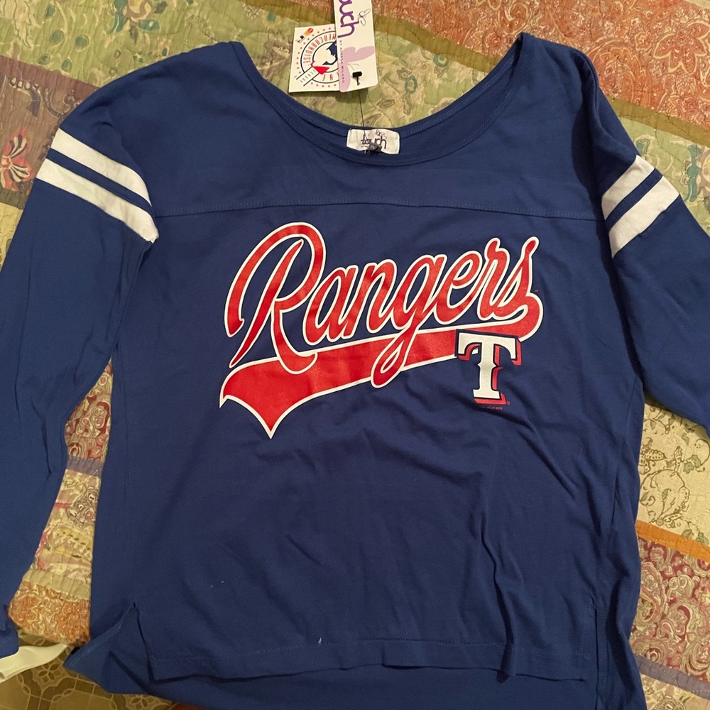 Women’s Large Texas Rangers long sleeve shirt. Stripes on both arms. Soft